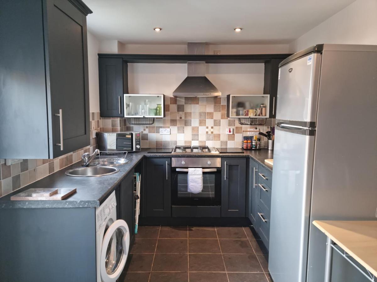 Holiday home Driftmark Beachfront Location Aberavon Sea Views Large Driveway Parking Private Site Fibre Optic Wi Fi Port Talbot