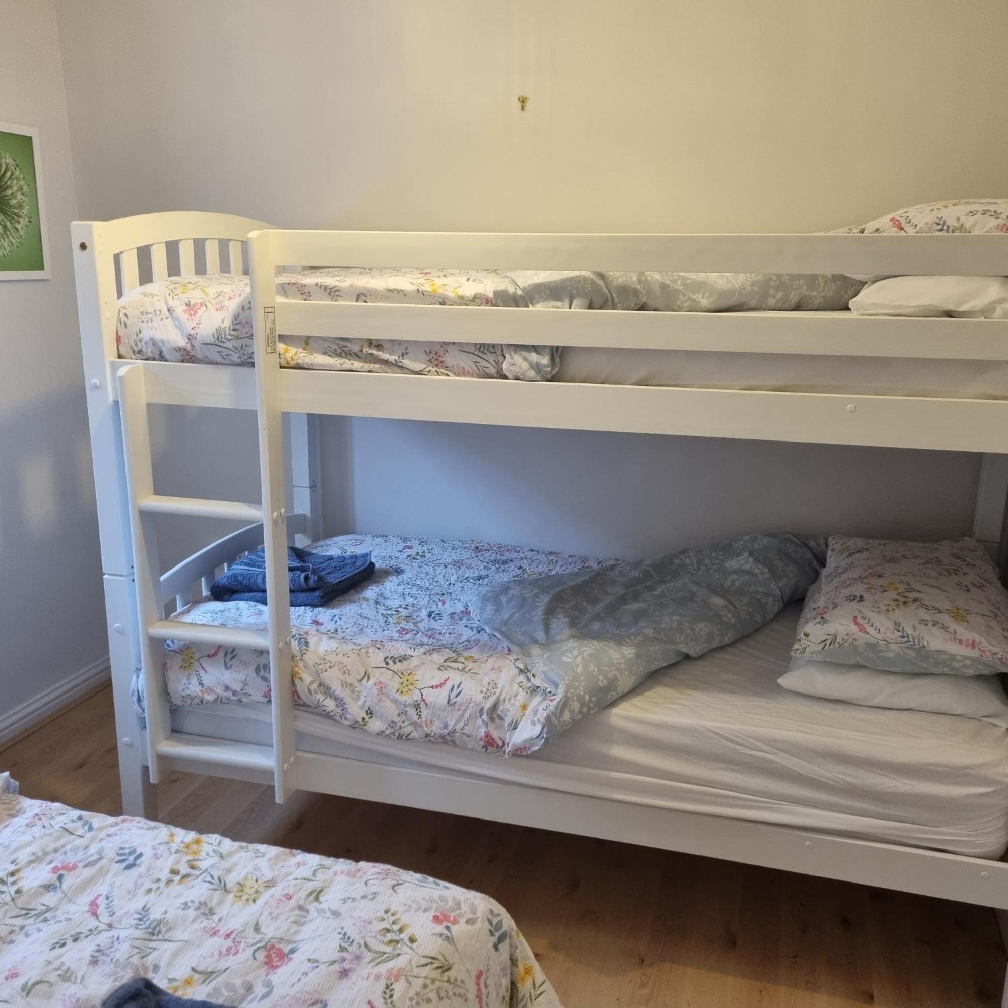 Driftmark Beachfront Location Aberavon Sea Views Large Driveway Parking Private Site Fibre Optic Wi Fi