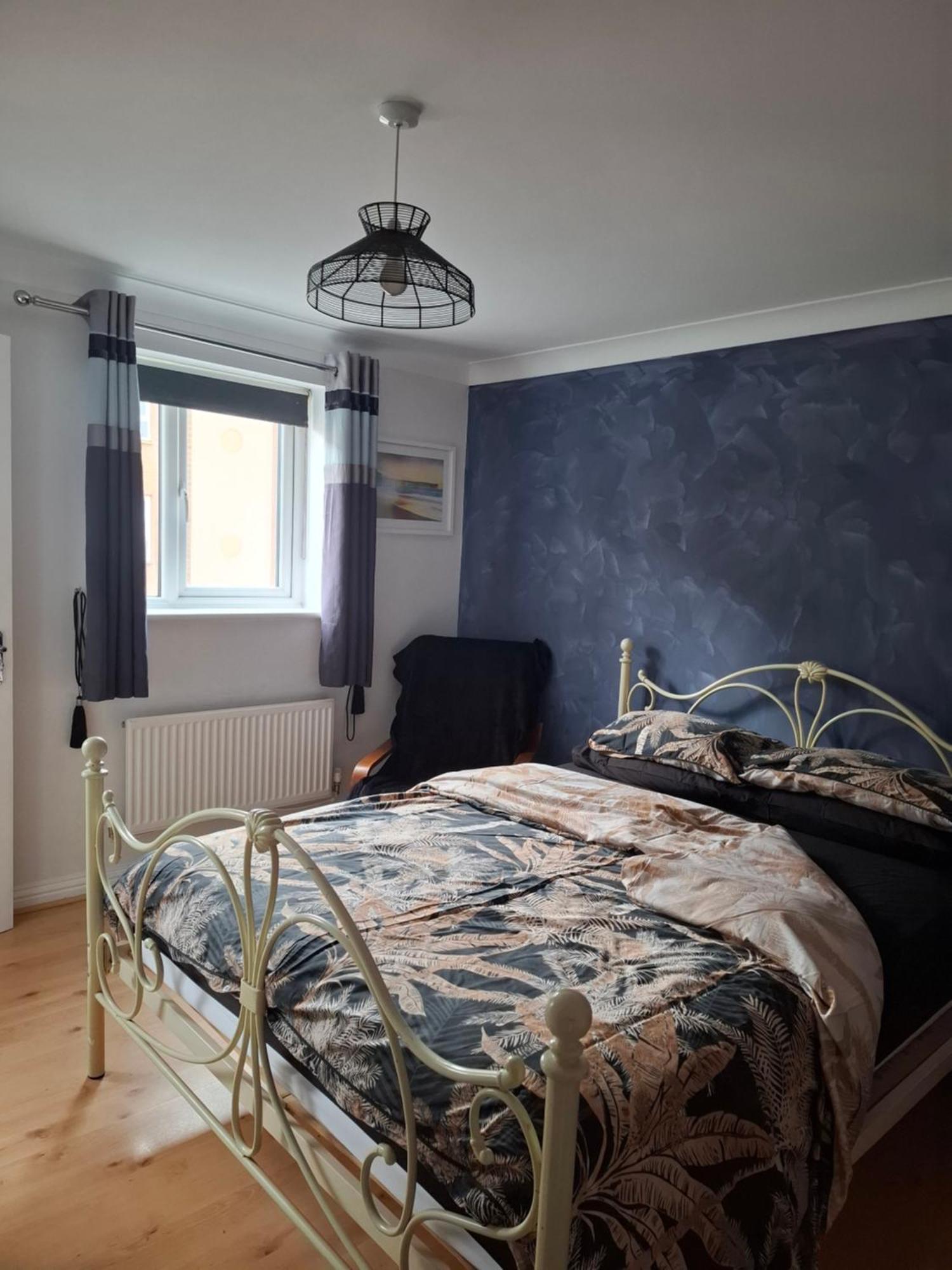 Driftmark Beachfront Location Aberavon Sea Views Large Driveway Parking Private Site Fibre Optic Wi Fi Holiday home *